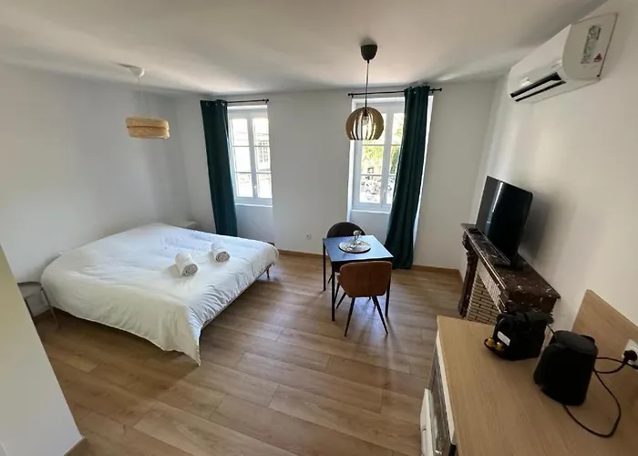 Comme A La Maison